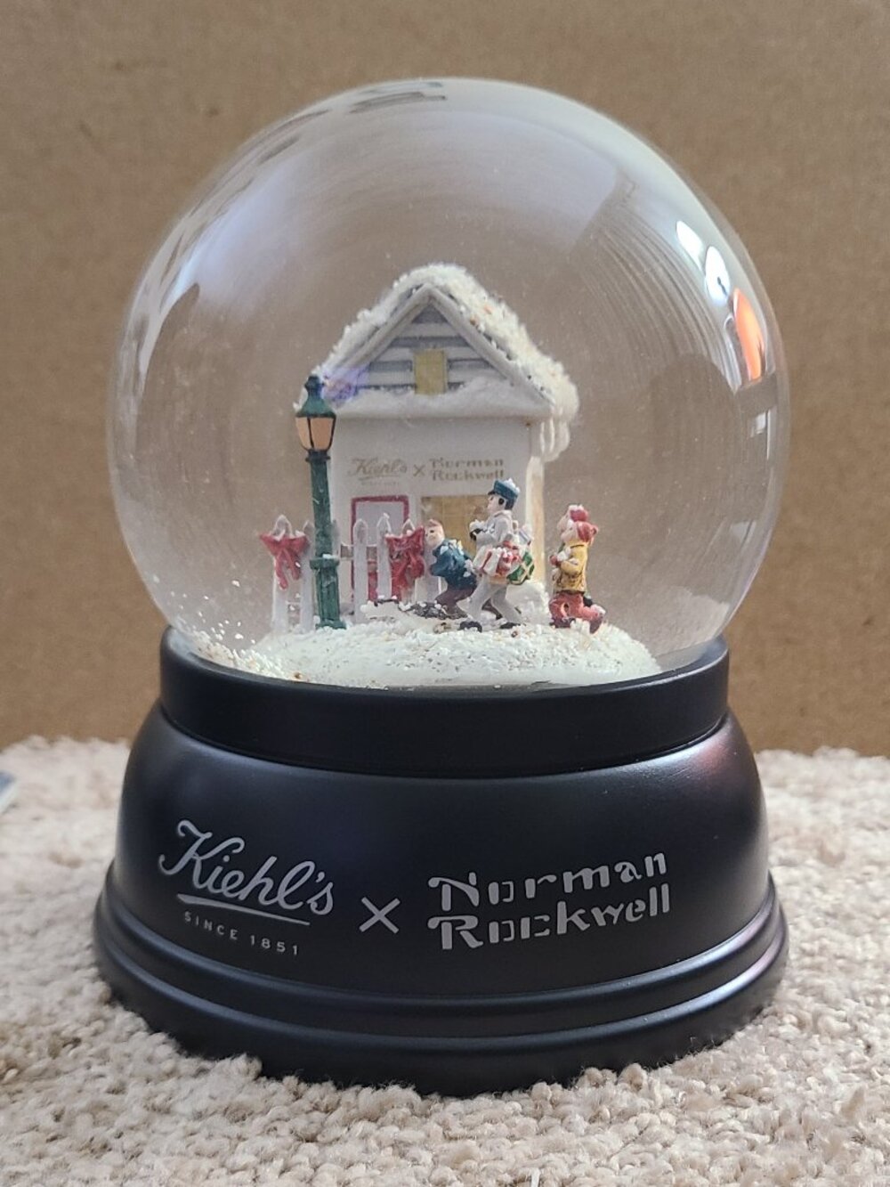 Kiehl's Norman Rockwell 6" Tall Battery Operated & Musical Snow Globe